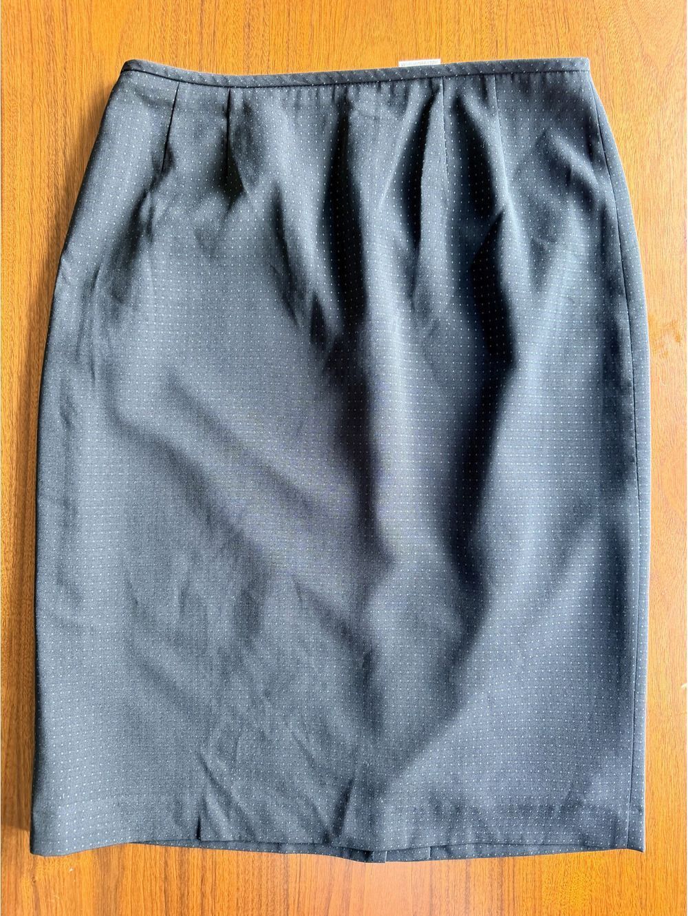 Le Suit Women's Black Swiss Dot Pencil Skirt - Size 8